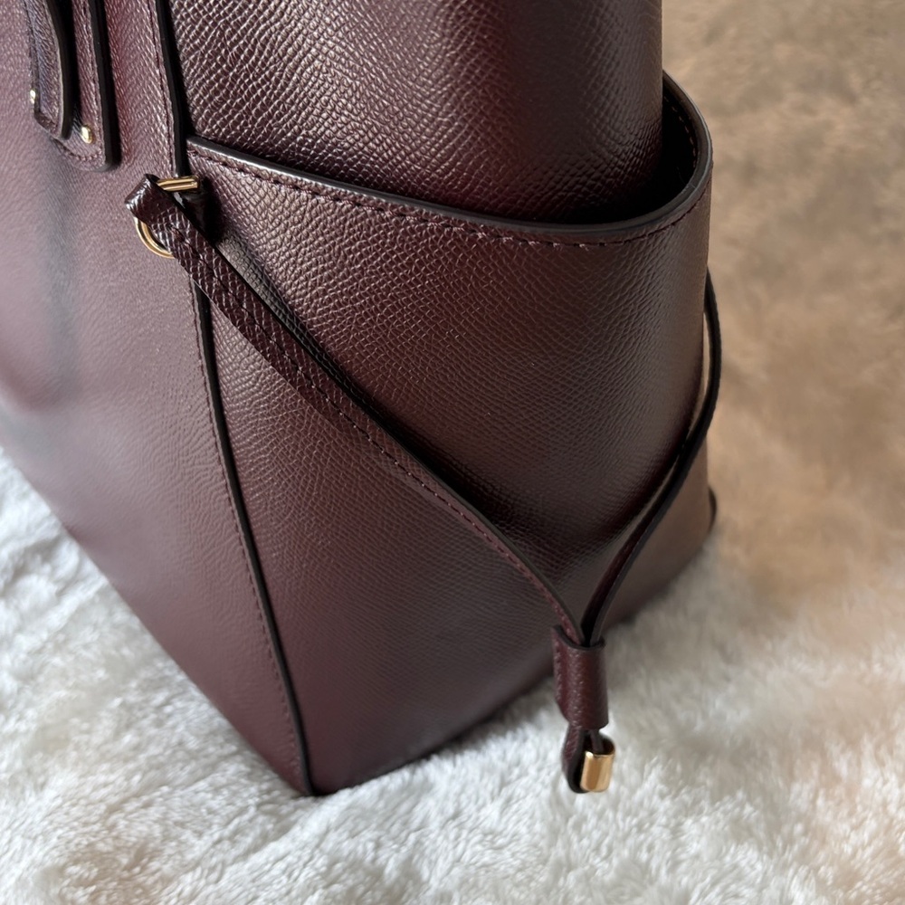 Michael Kors Jet Set Travel Burgundy/Oxblood Leather Tote Bag - Picture 6 of 16
